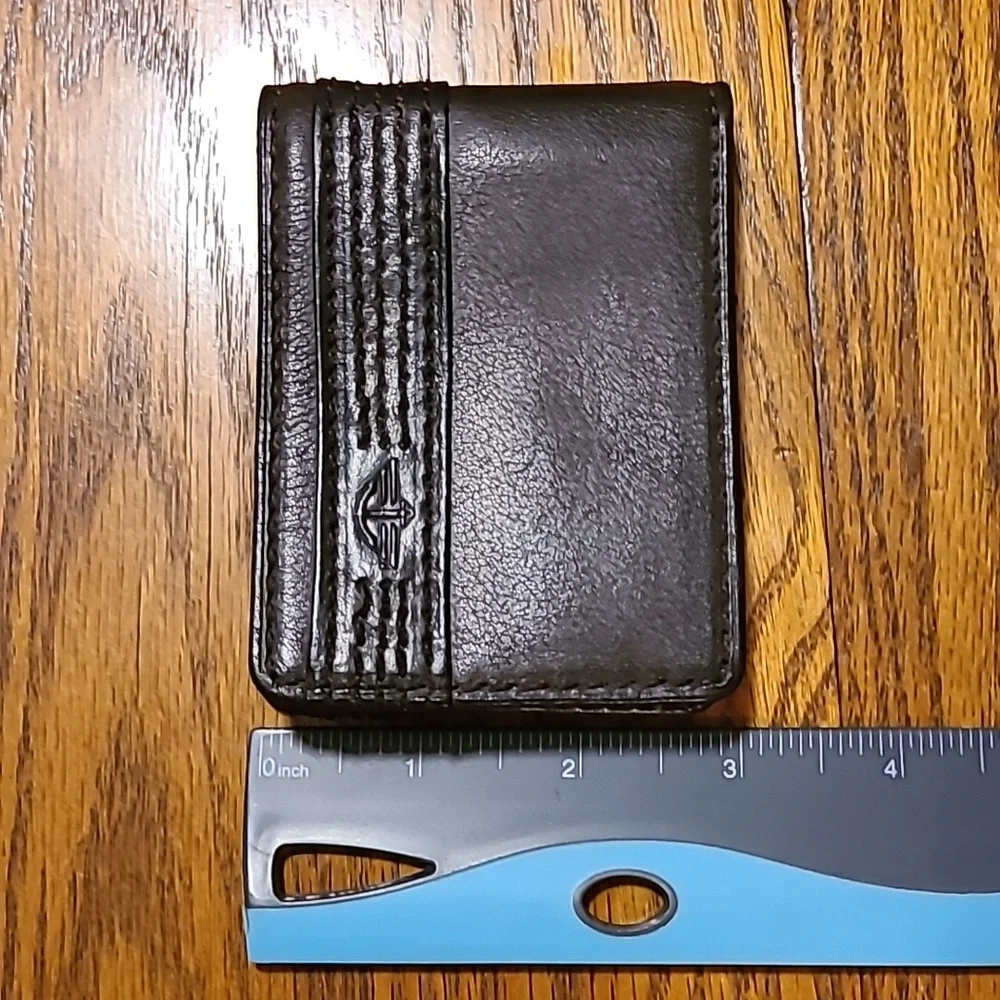 Dockers Slim Men's Briwn Wallet NIB